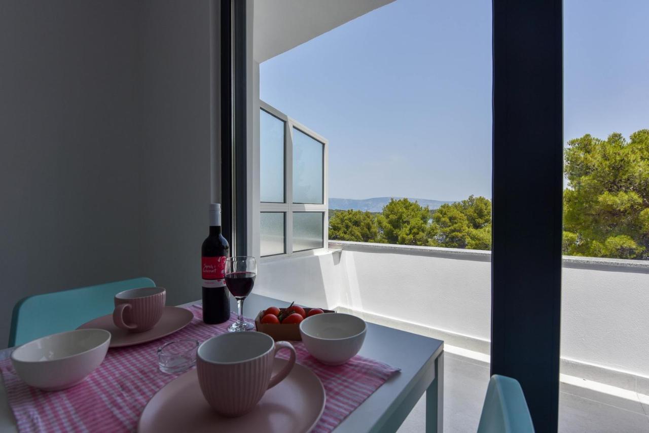 Lazaneo Seafront Apartments, Jelsa  Bagian luar foto